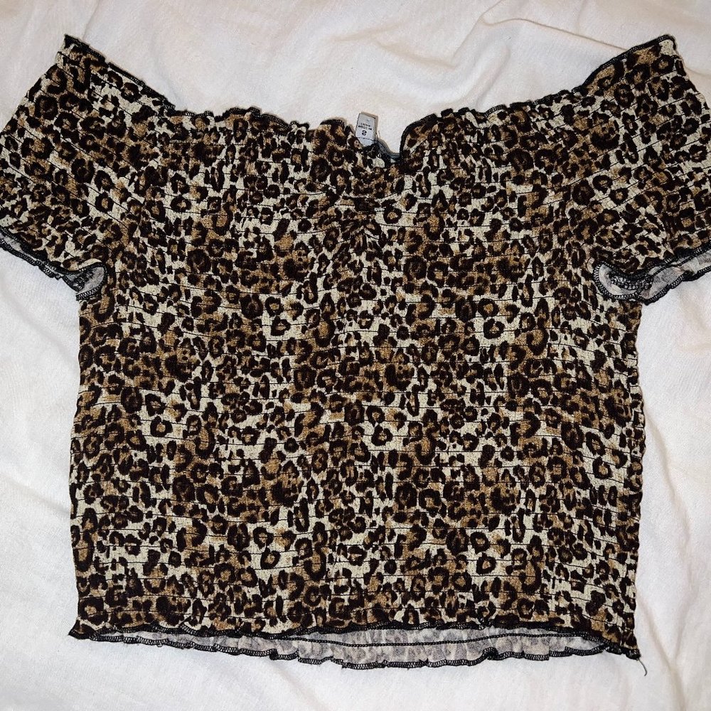 Kendall & Kylie Cheetah Print Off-Shoulder Crop Top